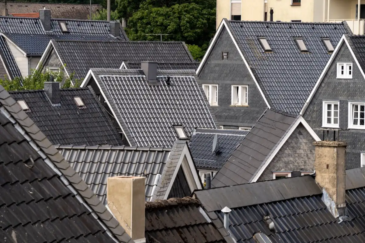 Steep roof eaves and gutter lines on houses in Beaumont, TX